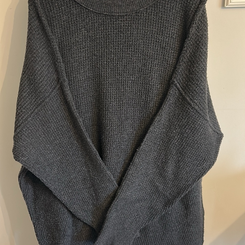Aerie Charcoal Gray Crew Neck Sweater